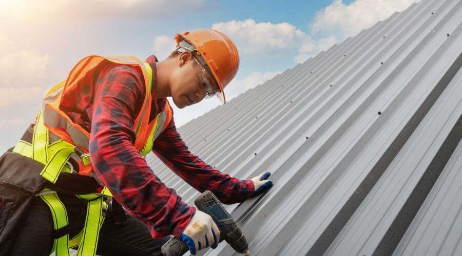 Expert Emergency Roof Repairs services in Luverne, MN